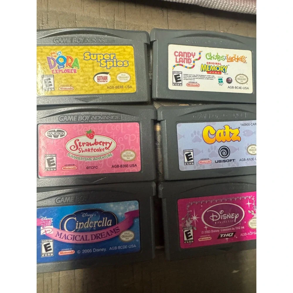 Nintendo Game Boy Advance 9 Game Lot with Pink Switch N Carry Case Disney